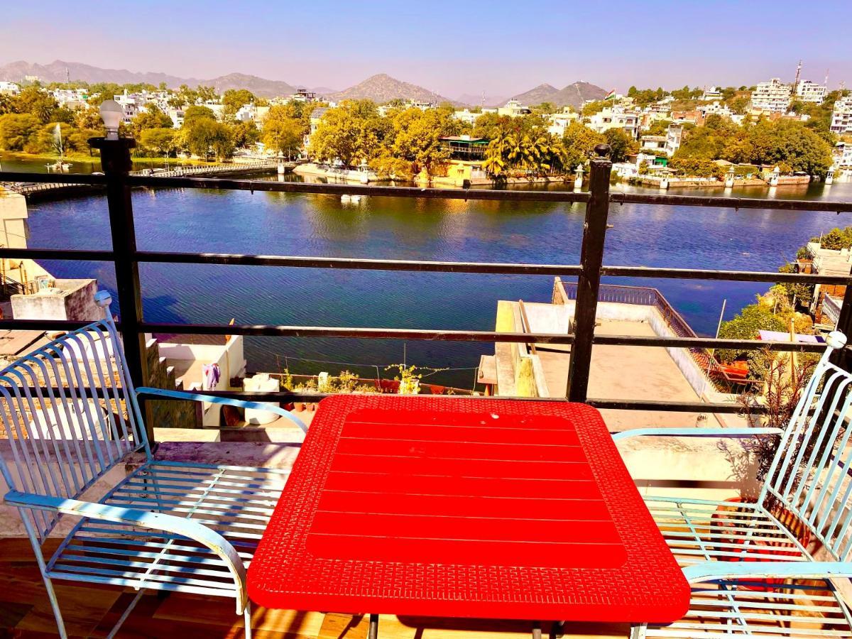 Bed and Breakfast The New Lake Front à Udaipur Extérieur photo
